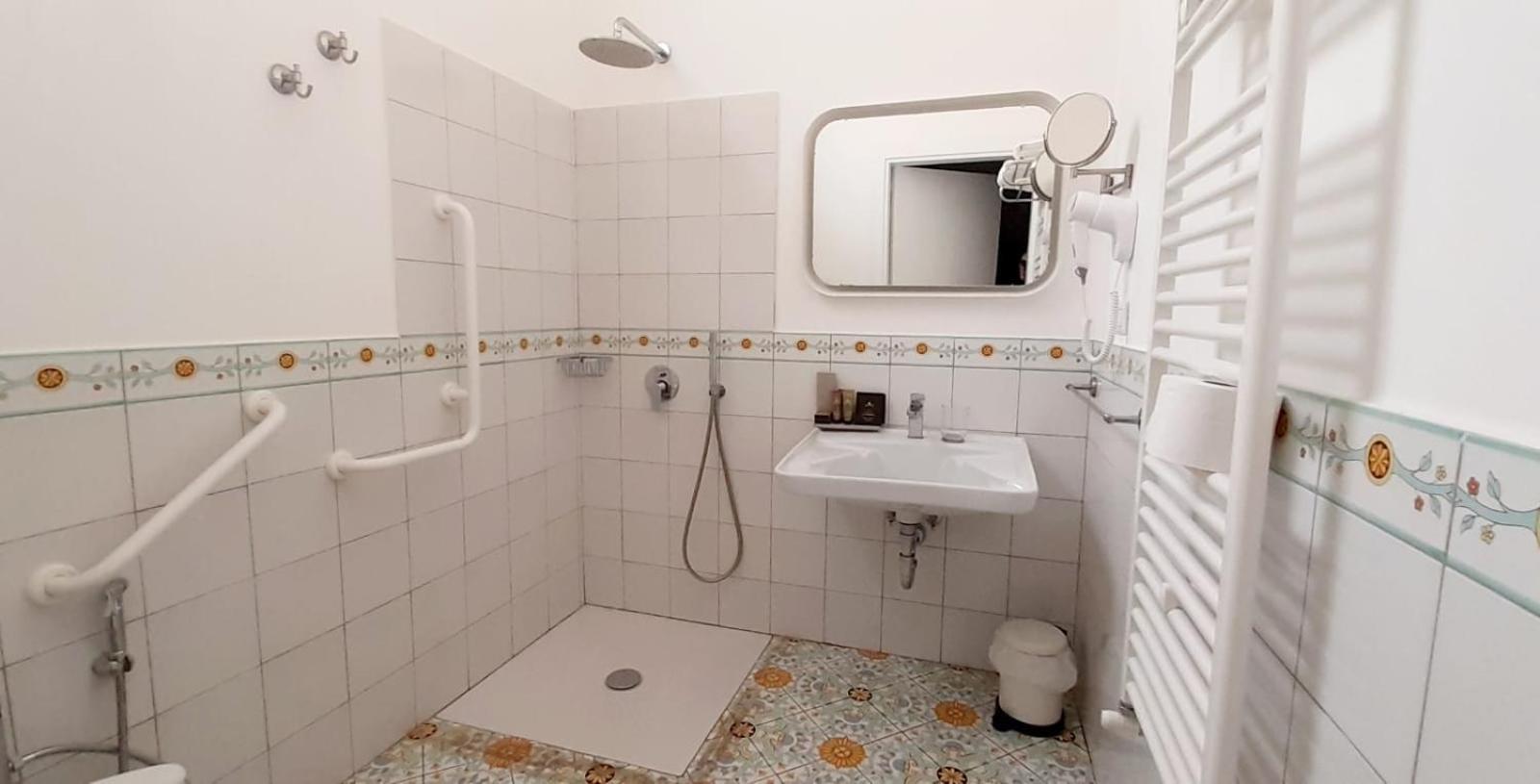 La Foresteria Di Maestina Barcellona-Pozzo di Gotto Quarto foto